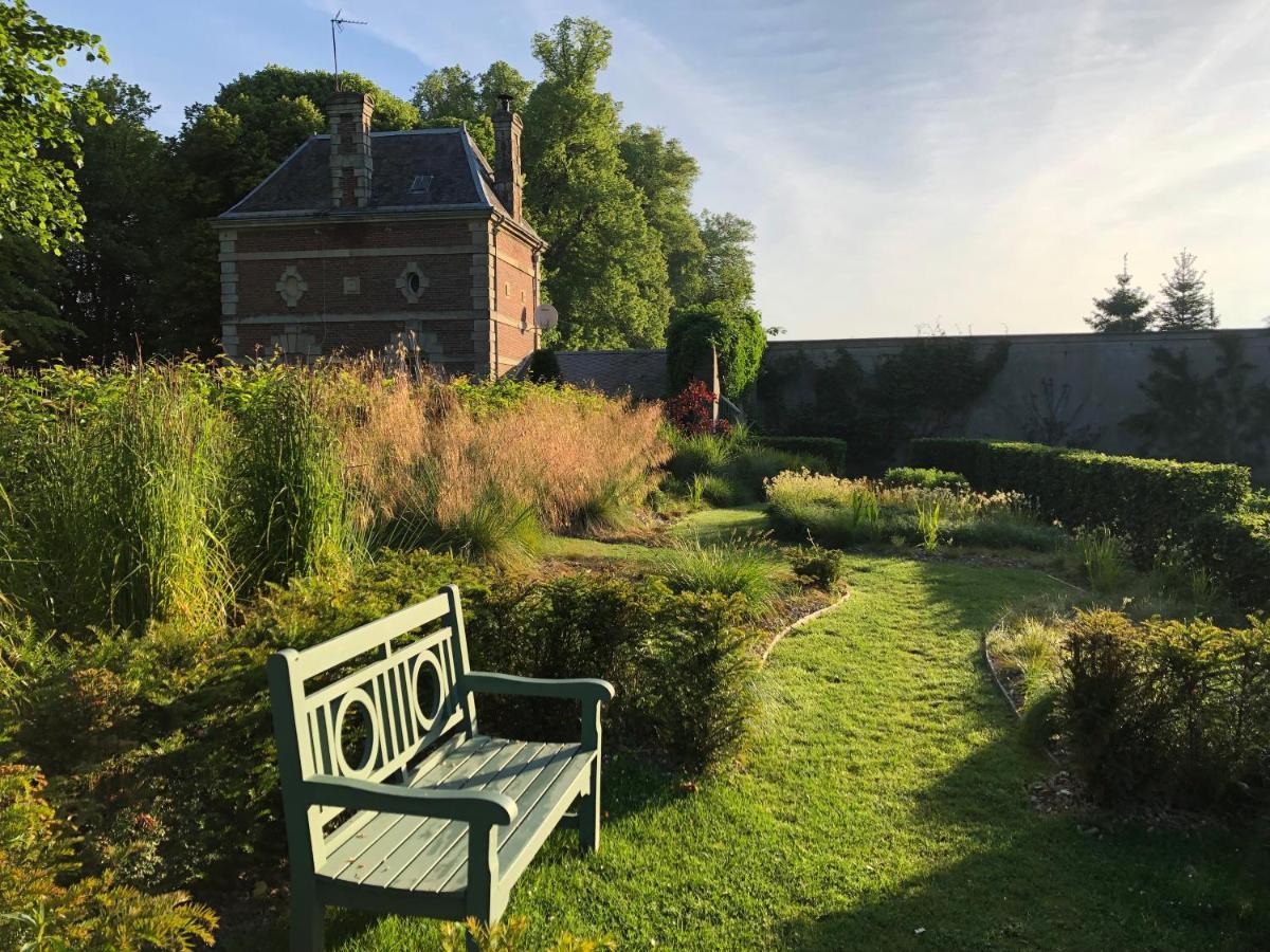 Bed and Breakfast Manoir De Daubeuf Exterior foto